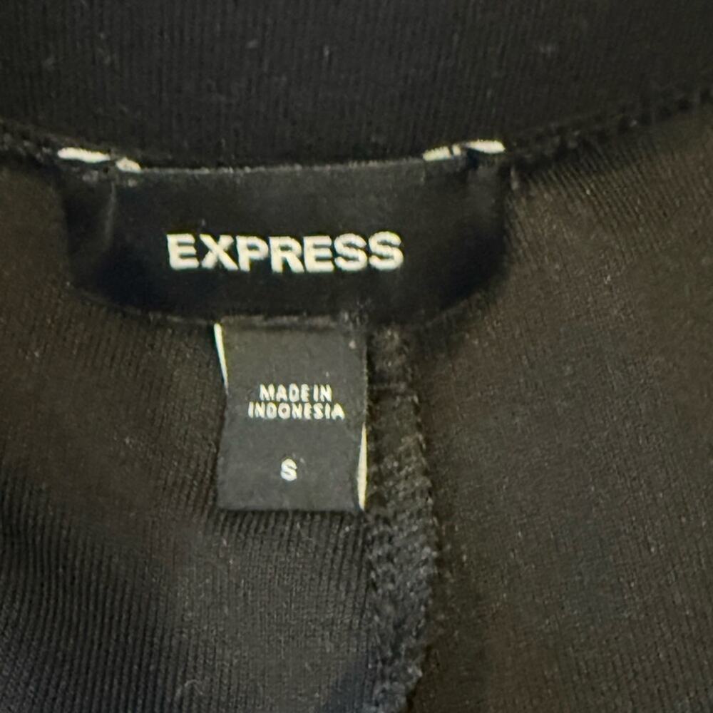 Express Classic Black Pencil Skirt - Picture 2 of 3